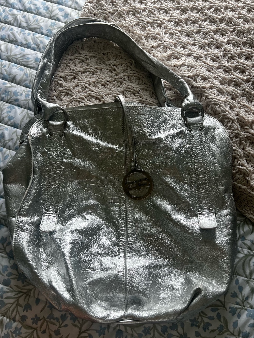 PULICATI Metallic Silver Shoulder Genuine Leather L - Bag Stylish Everyday Carry